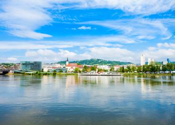Genieten aan de Donau vanuit uw vakantiehuis in Linz - HomeToGo