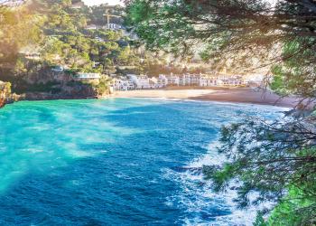 Malerische Ferienhäuser in Begur: Badeurlaub an der Costa Brava - HomeToGo