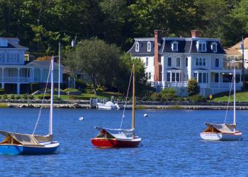 Enjoy Connecticut's beautiful coast with a Stonington vacation home - HomeToGo
