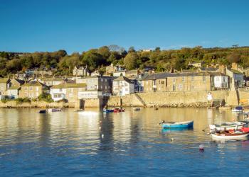 Holiday Cottages in Mousehole - HomeToGo