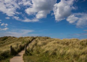 Discover the joys of Merseyside with a Formby holiday letting - HomeToGo