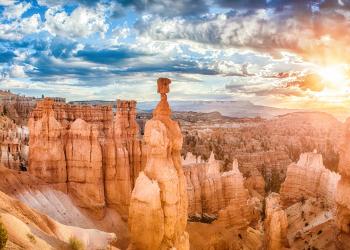 Book a holiday letting in Bryce Canyon for truly spectacular scenery - HomeToGo