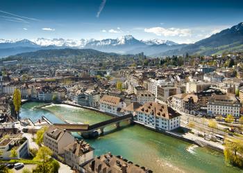 Ferienwohnung in Luzern: Urlaub am malerischen Vierwaldstättersee - HomeToGo