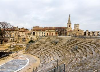 Locations de vacances, chambres d'hôtes et gîtes à Arles - HomeToGo