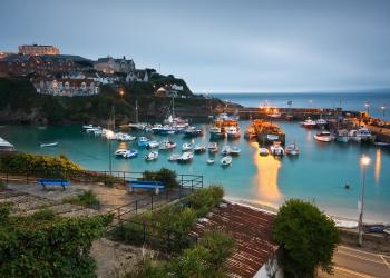 Holiday Accommodation & Cottages in Newquay