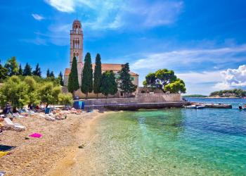 Scegliete le case vacanza di Hvar: vivete la Croazia più autentica! - HomeToGo