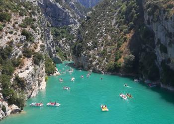 Location de vacances dans les gorges du Verdon : échappée belle dans le canyon le plus spectaculaire d'Europe - HomeToGo