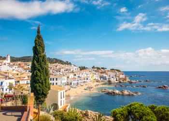 Ferienhäuser in Girona – Urlaub unter der Sonne Kataloniens - HomeToGo
