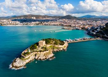 Zwischen Weltwunder und traumhafter Ägais: Ferienhäuser in Kuşadası - HomeToGo