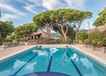 Location de Maisons avec Piscine à Barcelone - HomeToGo