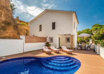 Location de Maisons avec Piscine sur la Costa Brava - HomeToGo