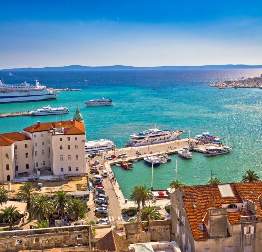 Find holiday homes & self catering accommodation in Split from £19!
