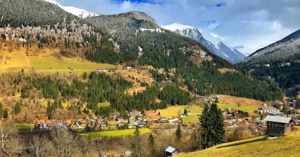 Deine Ferienwohnung In Dorfgastein: Bergkulisse Und Ruhe Genießen - HomeToGo