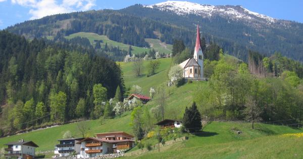 Kom tot rust in een vakantiehuisje in het Tirolse Fügen im Zillertal - HomeToGo