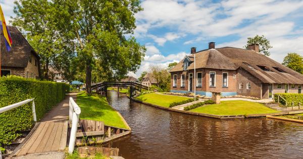 Vakantiehuis in Giethoorn: een dorp met ongekende mogelijkheden - HomeToGo