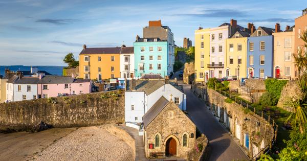 Holiday Cottages & Accommodation in Tenby - HomeToGo