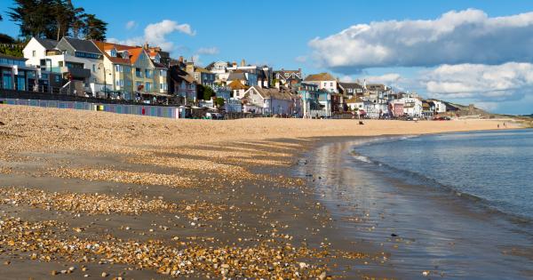Lyme Regis Vacation Rentals: Be At Home In The United Kingdom - HomeToGo