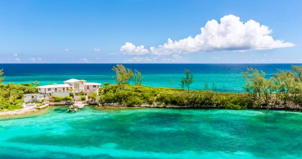 The Caribbean calls you at tropical vacation homes in Nassau, Bahamas - HomeToGo
