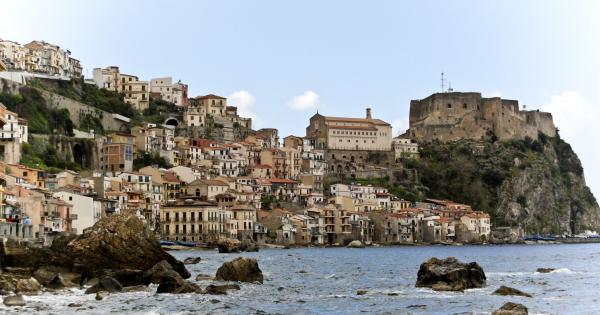 Una casa vacanze a Scilla, affacciata sullo Stretto di Messina - HomeToGo