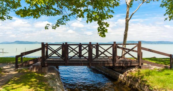 Noclegi w Balatonlelle – pełen rozrywek urlop nad węgierskim jeziorem - HomeToGo