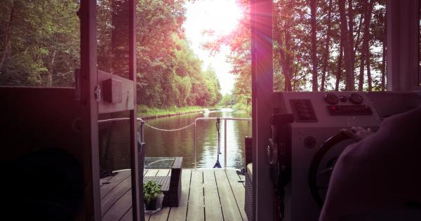 Hausboot Burgund - HomeToGo