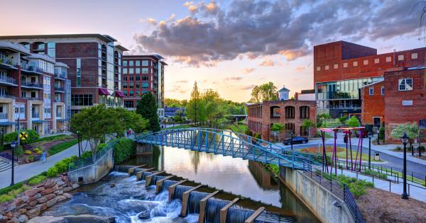 Cabin & House Rentals in Greenville - HomeToGo