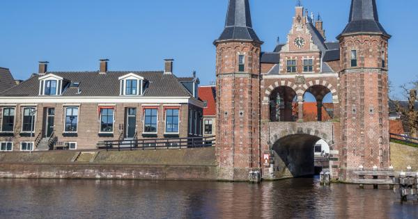 Een waterrijke en culturele vakantie in een vakantiehuis in Sneek - HomeToGo