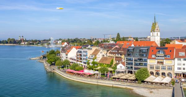 Von der Ferienwohnung in Friedrichshafen zum Zeppelin-Flug - HomeToGo