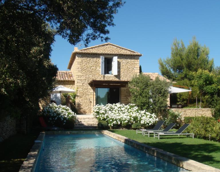 757,251 holiday cottages & lettings in France from £24