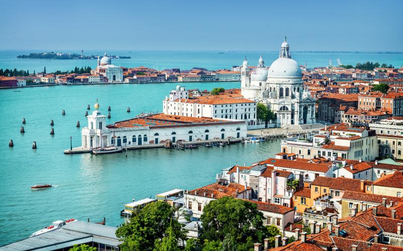 Ferienwohnungen & Ferienhäuser für Urlaub in ab 30