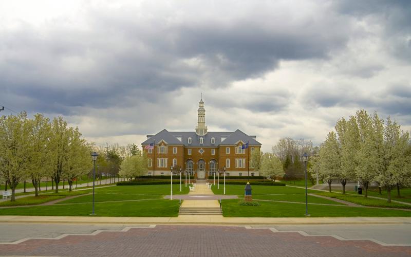 Carmel, IN Vacation Rentals from 93 HomeToGo