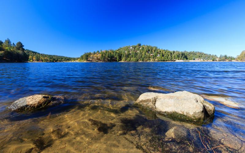 Crestline Vacation Rentals from 135 HomeToGo