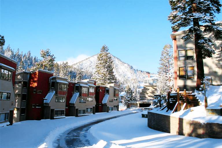 Mammoth Lakes Cabins & Condos from 142 HomeToGo