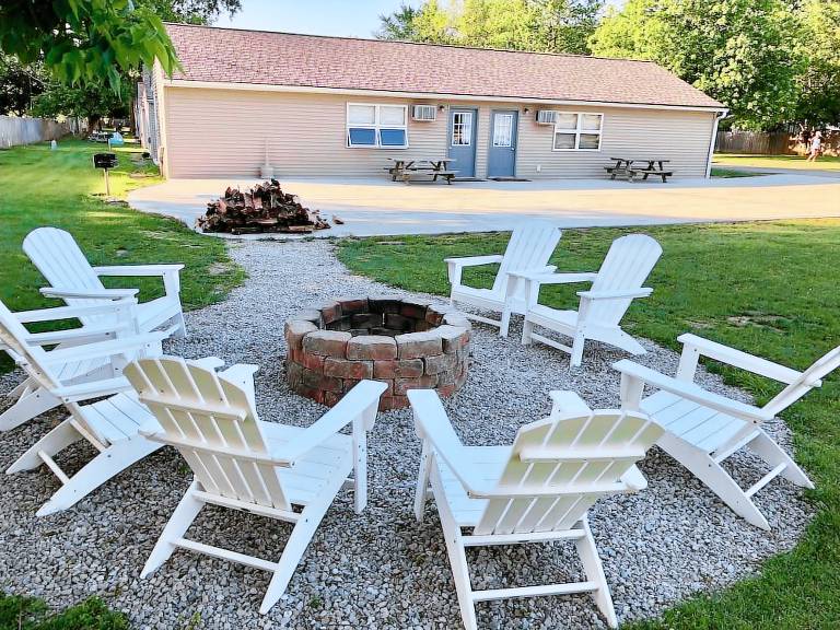 Kelleys Island Vacation Rentals from 179 HomeToGo