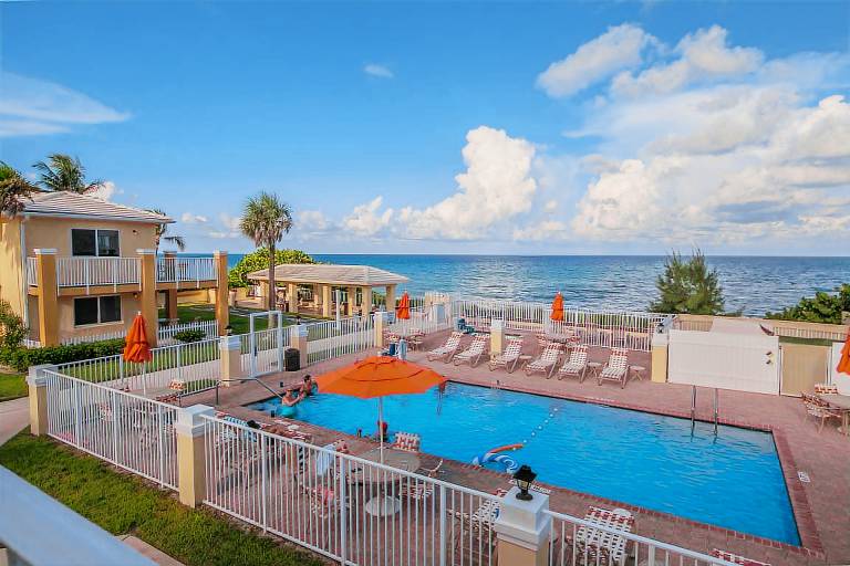 Top Briny Breezes Vacation Rentals | Tripping.com