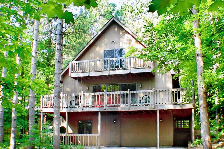Thompsonville Vacation Rentals from 134 HomeToGo