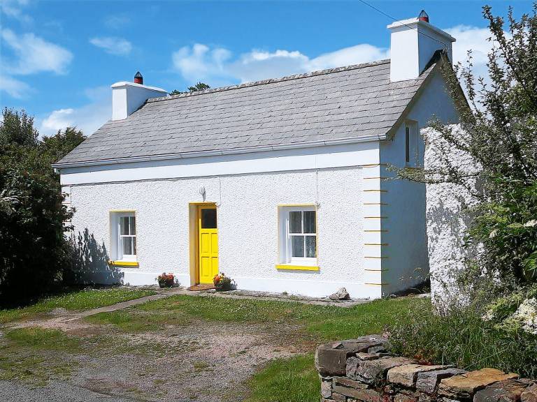 Find cottages & holiday homes in Donegal from £44