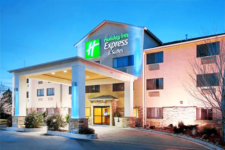 Hotels in Colorado Springs: Top Offers | HomeToGo