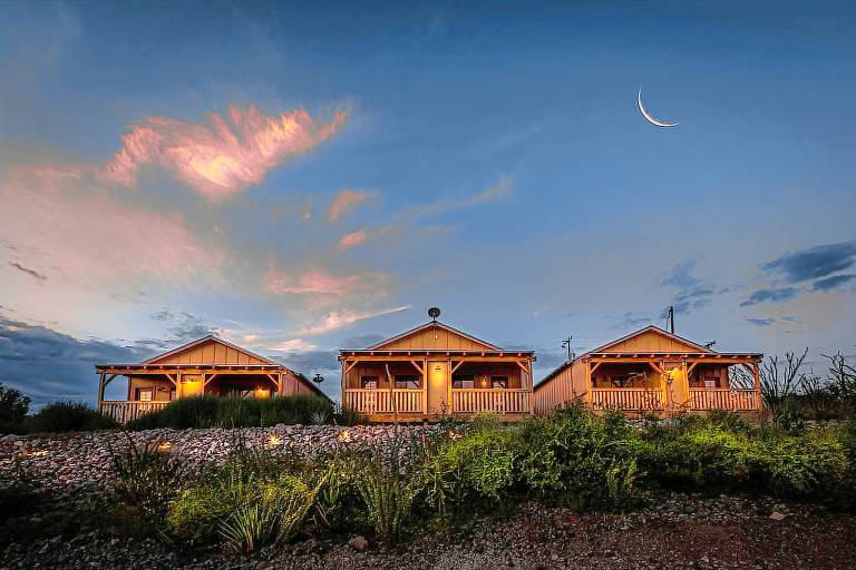 Immerse yourself in Wild West history with a Tombstone vacation home - HomeToGo