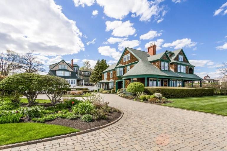 Explore beaches and trails with a South Kingstown vacation rental - HomeToGo
