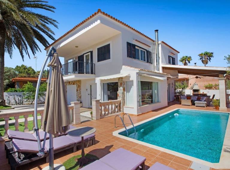 Ferienwohnungen & Unterkünfte in Cala Figuera  - HomeToGo