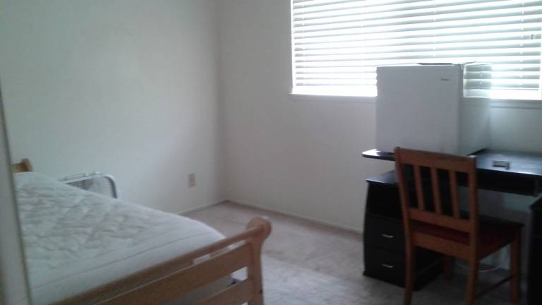 Vacation Rentals in Charming Claremont - HomeToGo