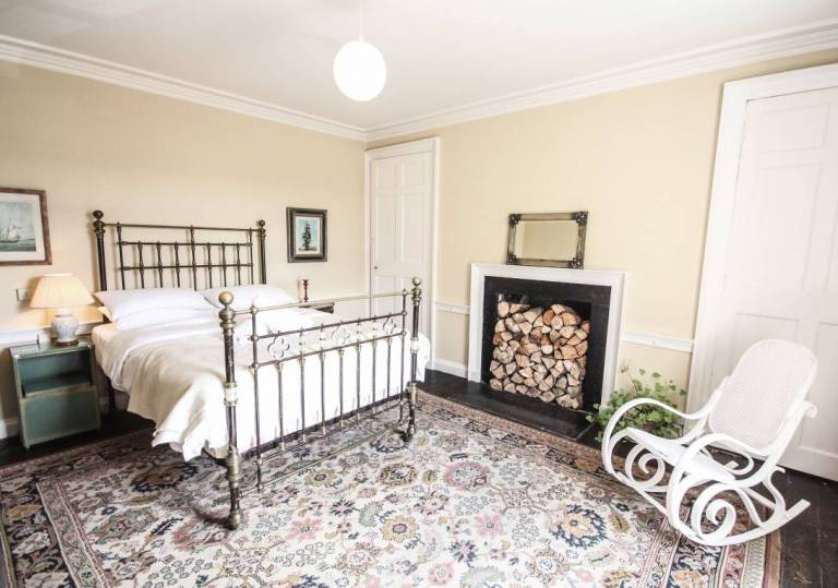 Stay in a Nethy Bridge holiday cottage for pristine mountain views - HomeToGo