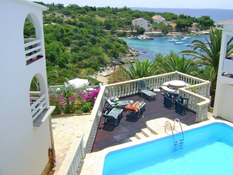 Croatia Villas & Vacation Rentals from 33 HomeToGo