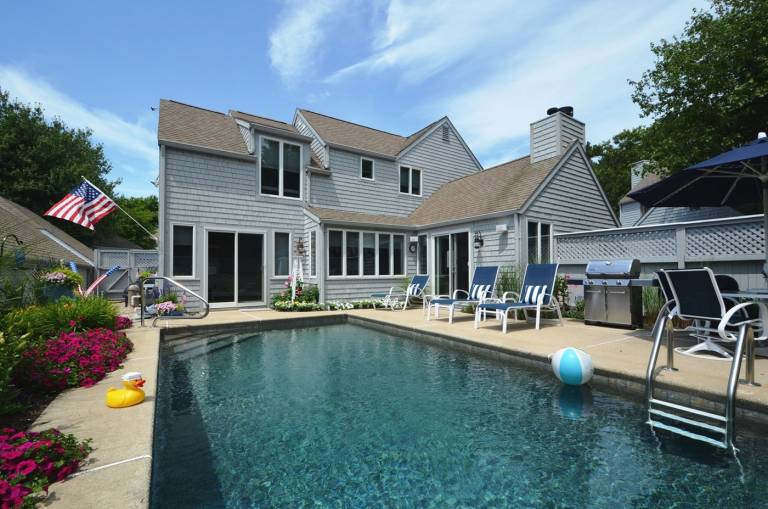 in Mashpee Vacation Rentals - HomeToGo