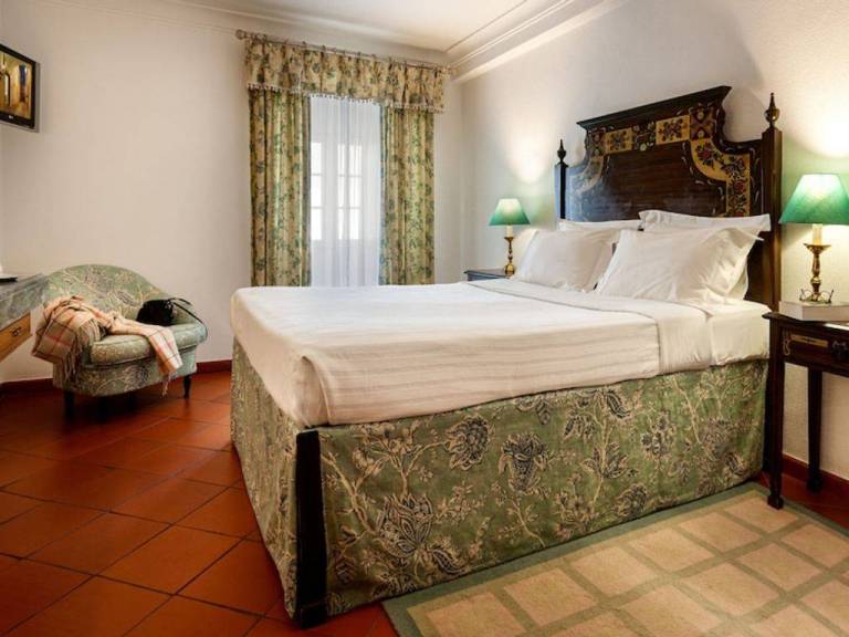 Geniet van rust en ruimte in een vakantiehuis in het Portugese Marvão - HomeToGo