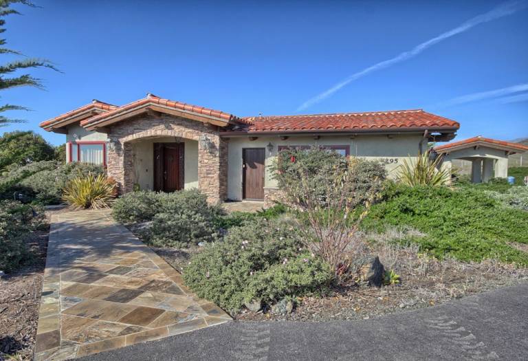 San Simeon Vacation Rentals from 68 HomeToGo