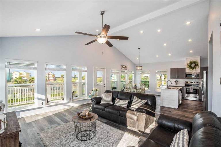 Corpus Christi Vacation Rentals & Houses from 35 HomeToGo