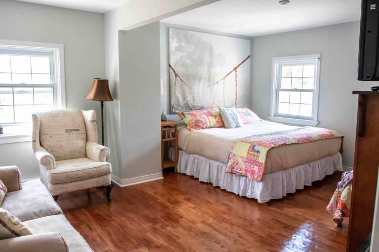 A scenic Muskoka holiday letting for plentiful outdoor fun - HomeToGo