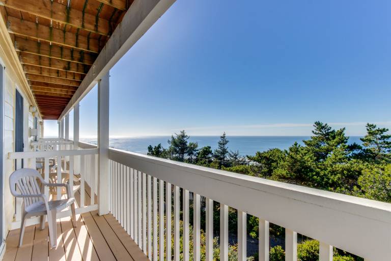 Lincoln City Vacation Rentals & House Rentals from $81 | HomeToGo